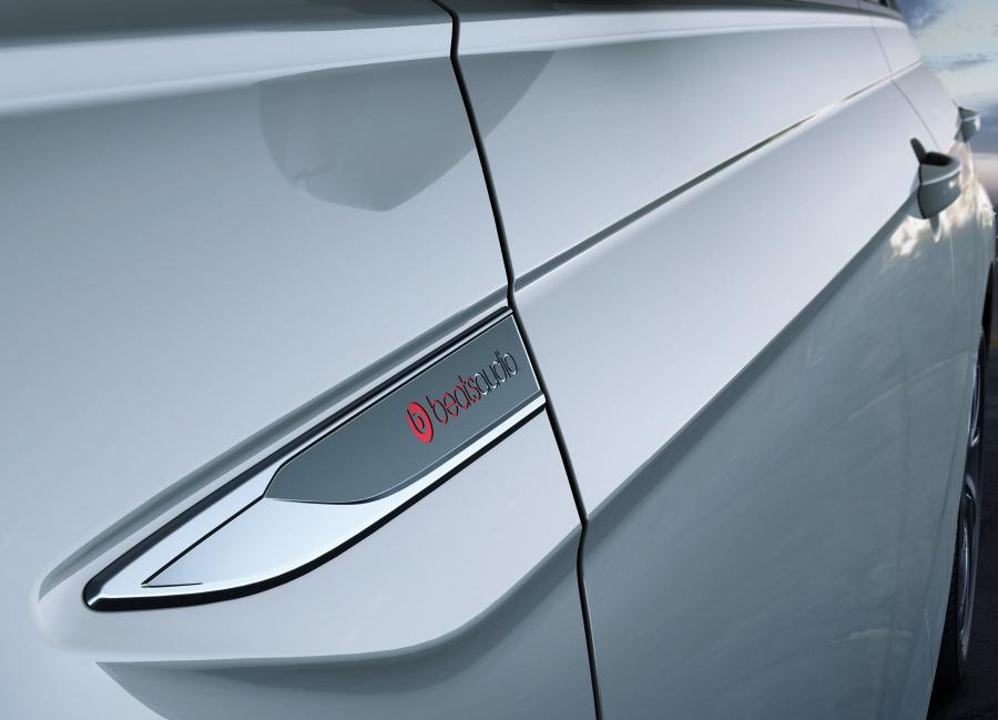 Детали интерьера Volkswagen Polo Beats (Typ AW) 2018 года  (LA) (фото 2 из 7)
